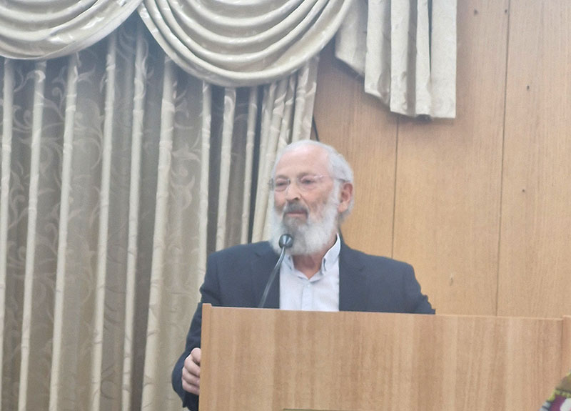 פרופסו עלי מרצבך נואם